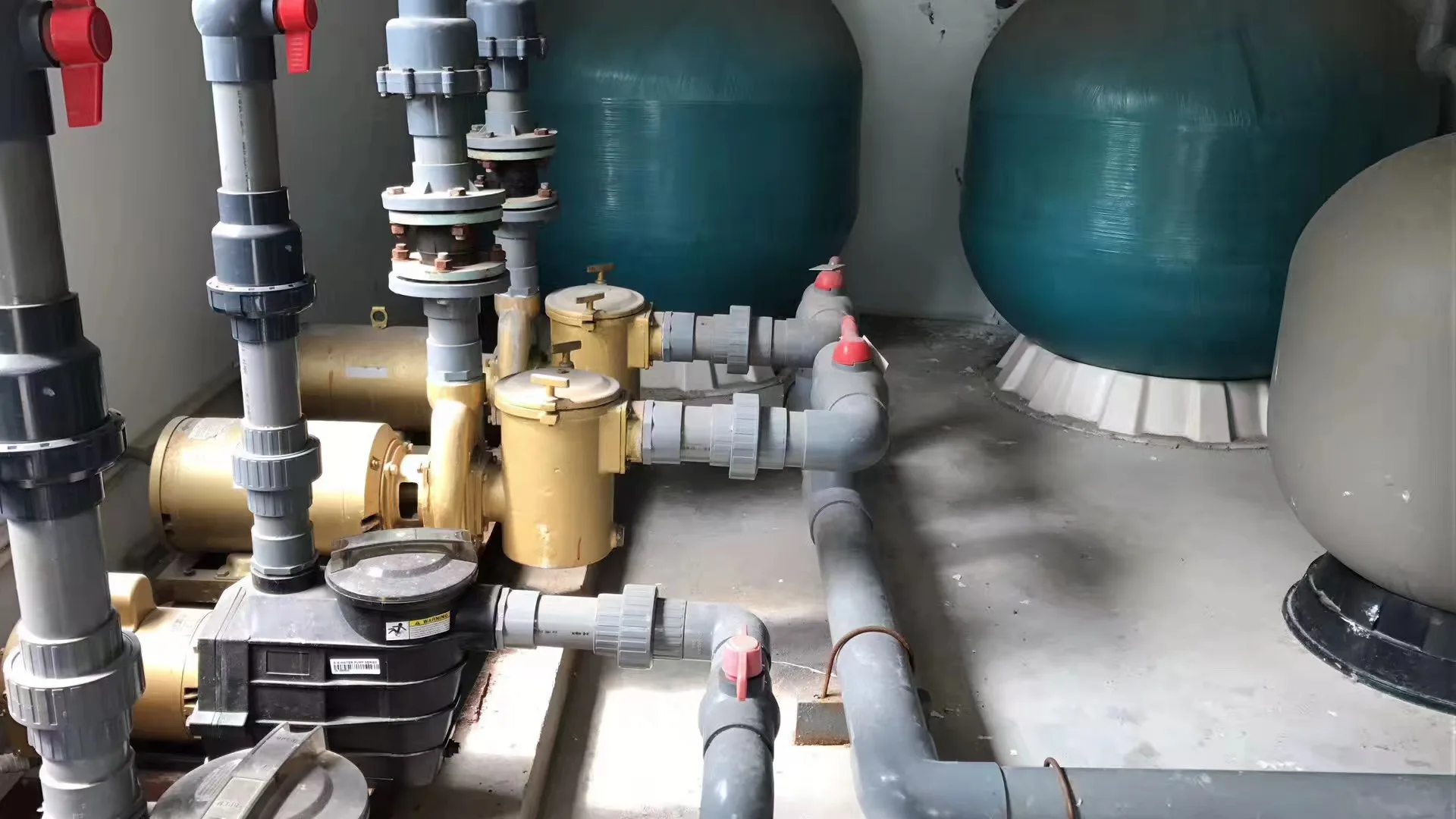 Quartz sand tank FRP filter sand tank Aquaculture filter system  Water amusement park filtration equipment