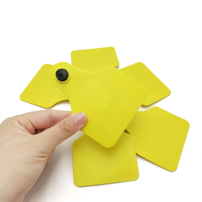 Livestock Tracking Management RFID UHF M4QT Chip Cow Ear Tag