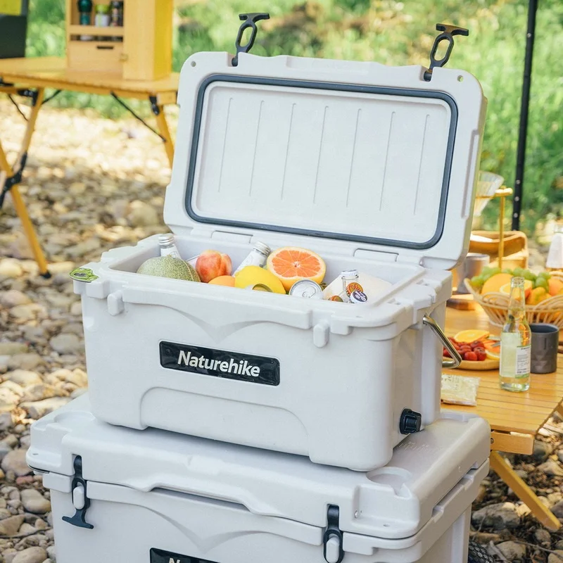 Naturehike outdoor Hunting Fishing camping picnic Food Grade LLDPE 25QT 52QT ice chest rotomolded cooler box