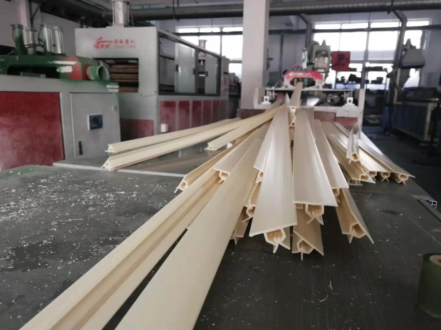 Soundproof mounting system straight side walling profile acoustic stretch wall fabric gripper pvc fabric track for cinema