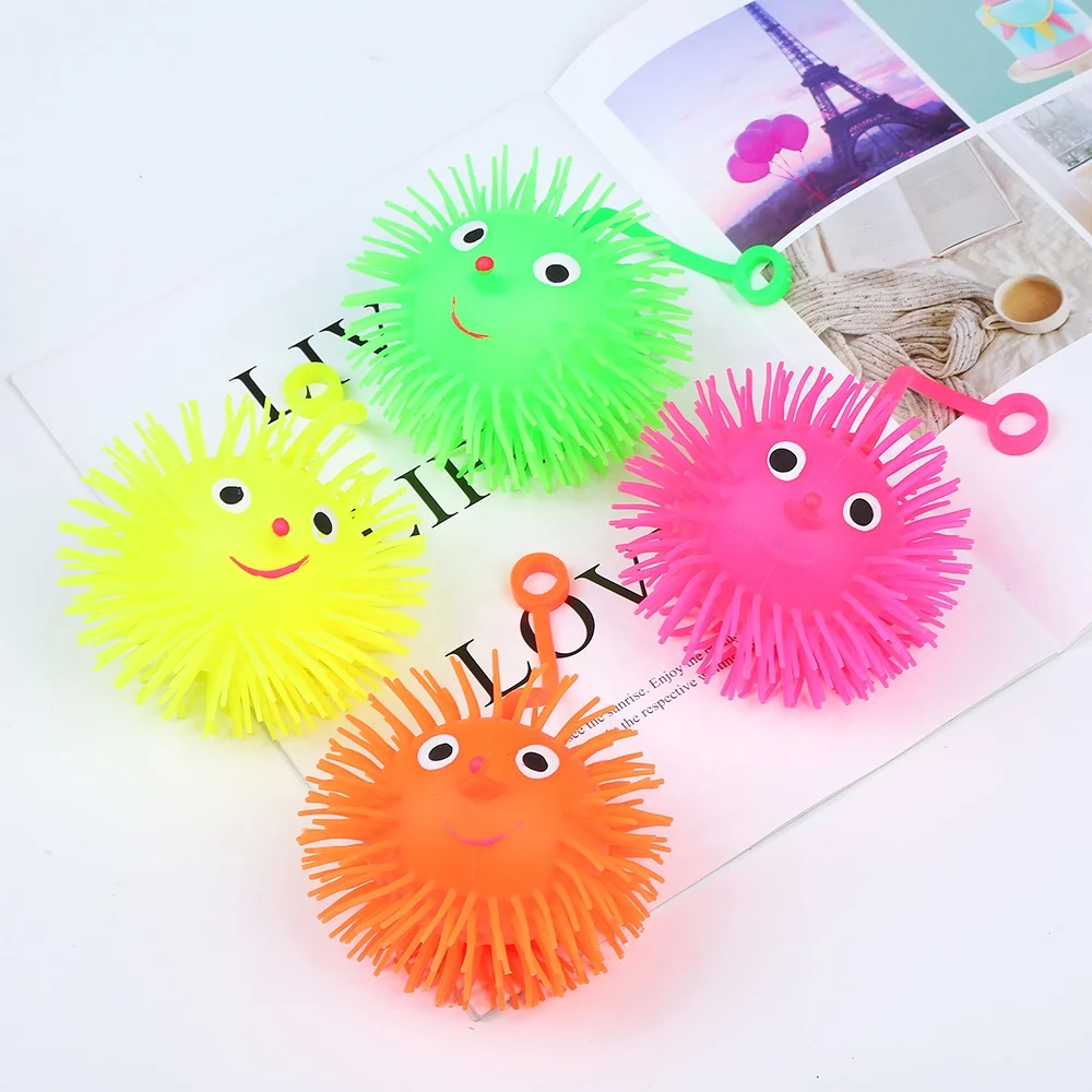 Factory Wholesale 40g Flashing Ball Four Colors Optional Cartoon Nose Ball Tpr Creative Luminous Toy Ball