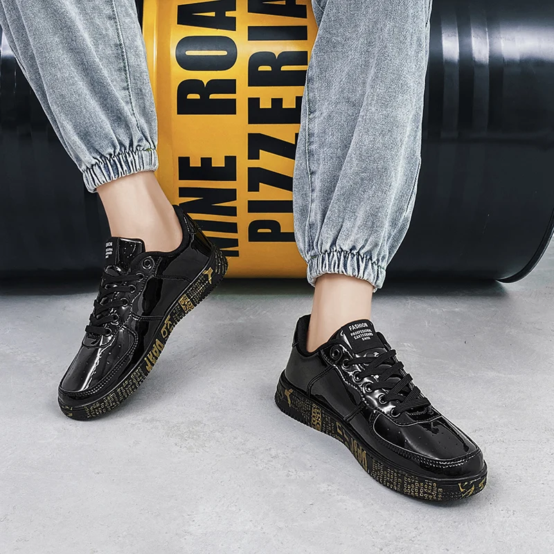 Patent Leather Upper Design Couple Print Sneakers Street Style Skateboard Sneaker For Girls And Boys