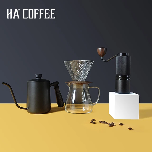 Customizable Gift Box Outdoor Travel Drip V60 Pour Over Coffee Set with Pour Over Coffee Maker Coffee kettle and Manual Grinder