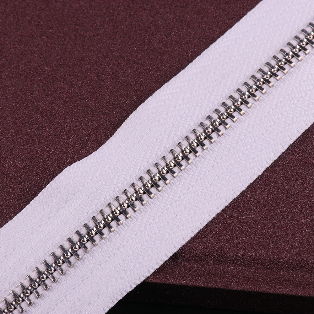 
YUANXING Factory Wholesale Customizable Colors 5# White Metal Zipper Coded For Jeans Denim Leather Jacket 