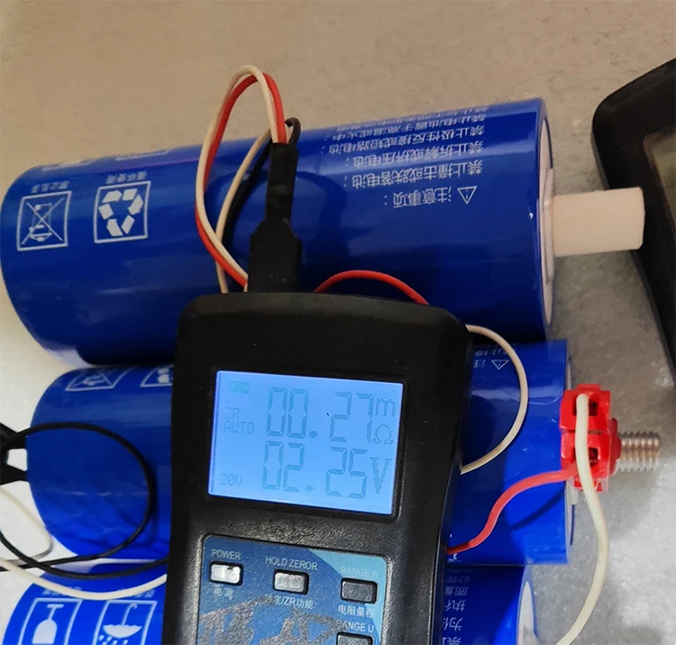 Grade A+ brand new original Yinlong bettery cell  LTO 2.3V 45Ah 30Ah 35Ah 40Ah 66160 lithium titanate battery cell  cylindrical
