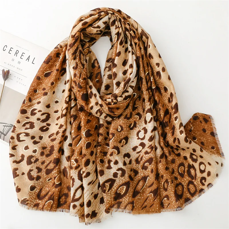 Wholesale Latest Design Women Long Large Leopard Print  Scarves Ladies Classic  Scarf Shawl Hijabs Muslim Women