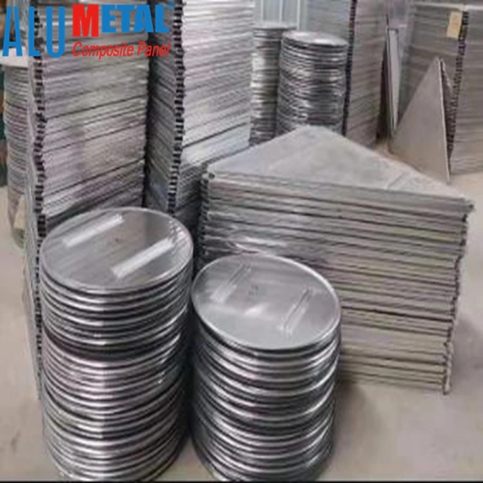 Various sizes and designs of custom metal sign blank