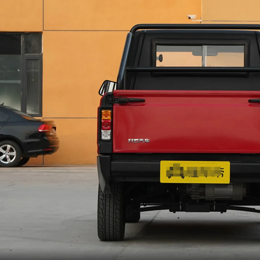 Chinese In Stock 2023 110Km  Electric Pickup Truck Truck Camper Used Car