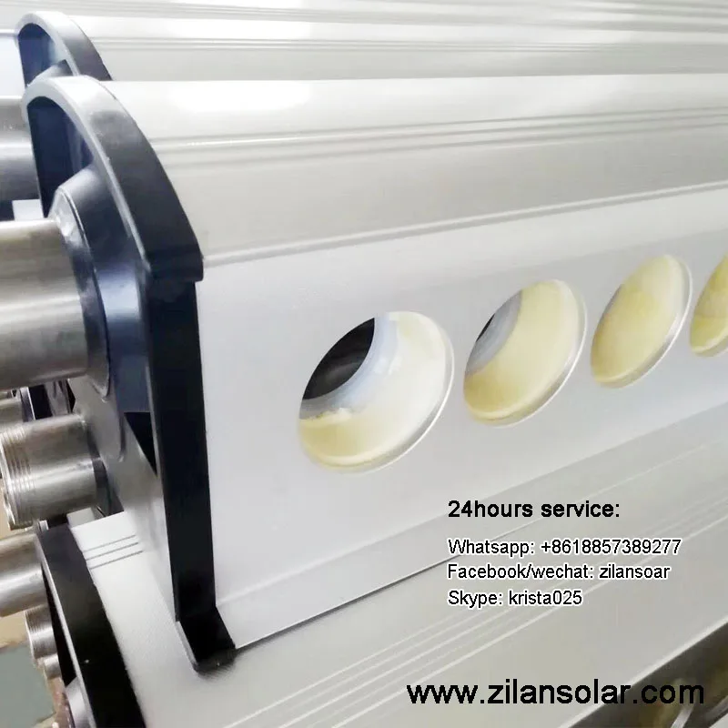 Heat pipe solar collector for swimming pool heating