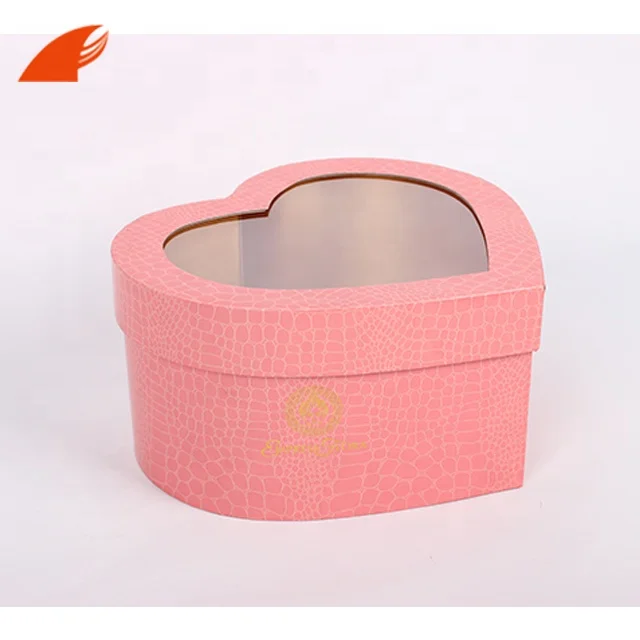 Luxury Rigid Chocolate PVC Candy heart shaped  Box/Paperboard Packaging Retail Candy Box With Window