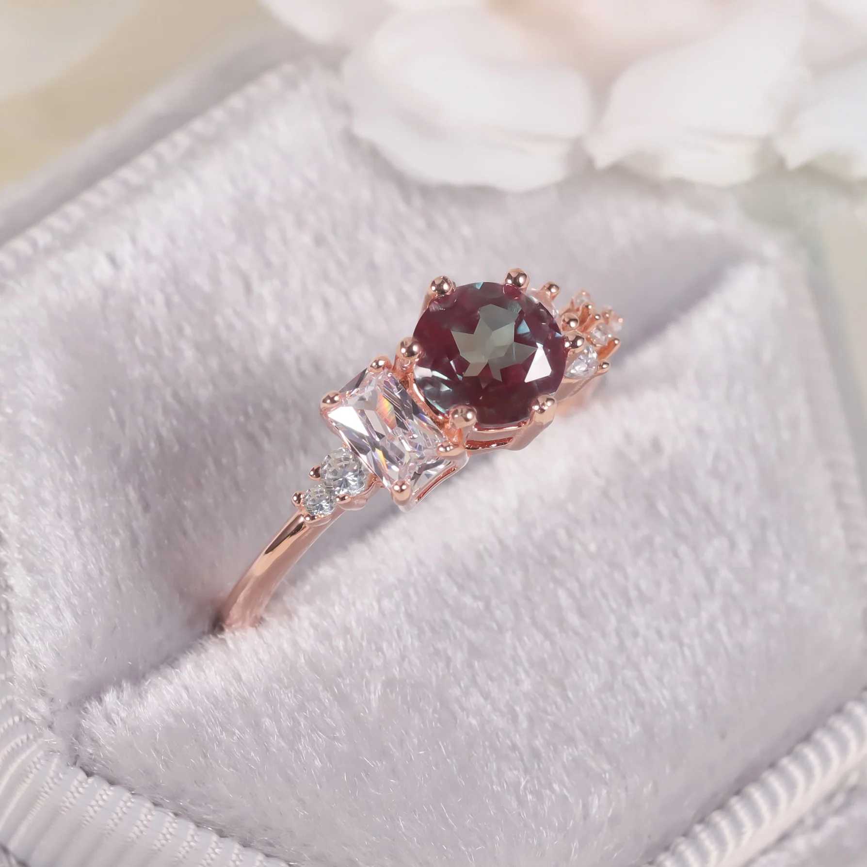 OL1004 Competitive Pricing 14K Jewelry Round 6mm Alexandrite Moissanite Diamond Solid Gold Dainty Finger Rings for Girls