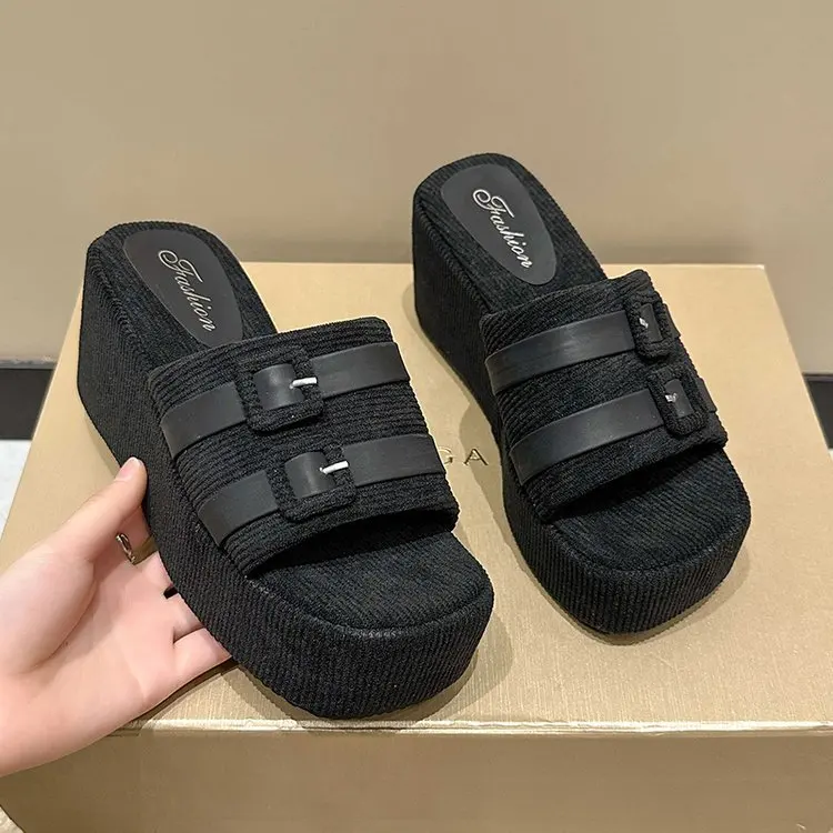 2024 новые летние тапочки женские высокие красивые Повседневные на толстой подошве модные и элегантные сандалии