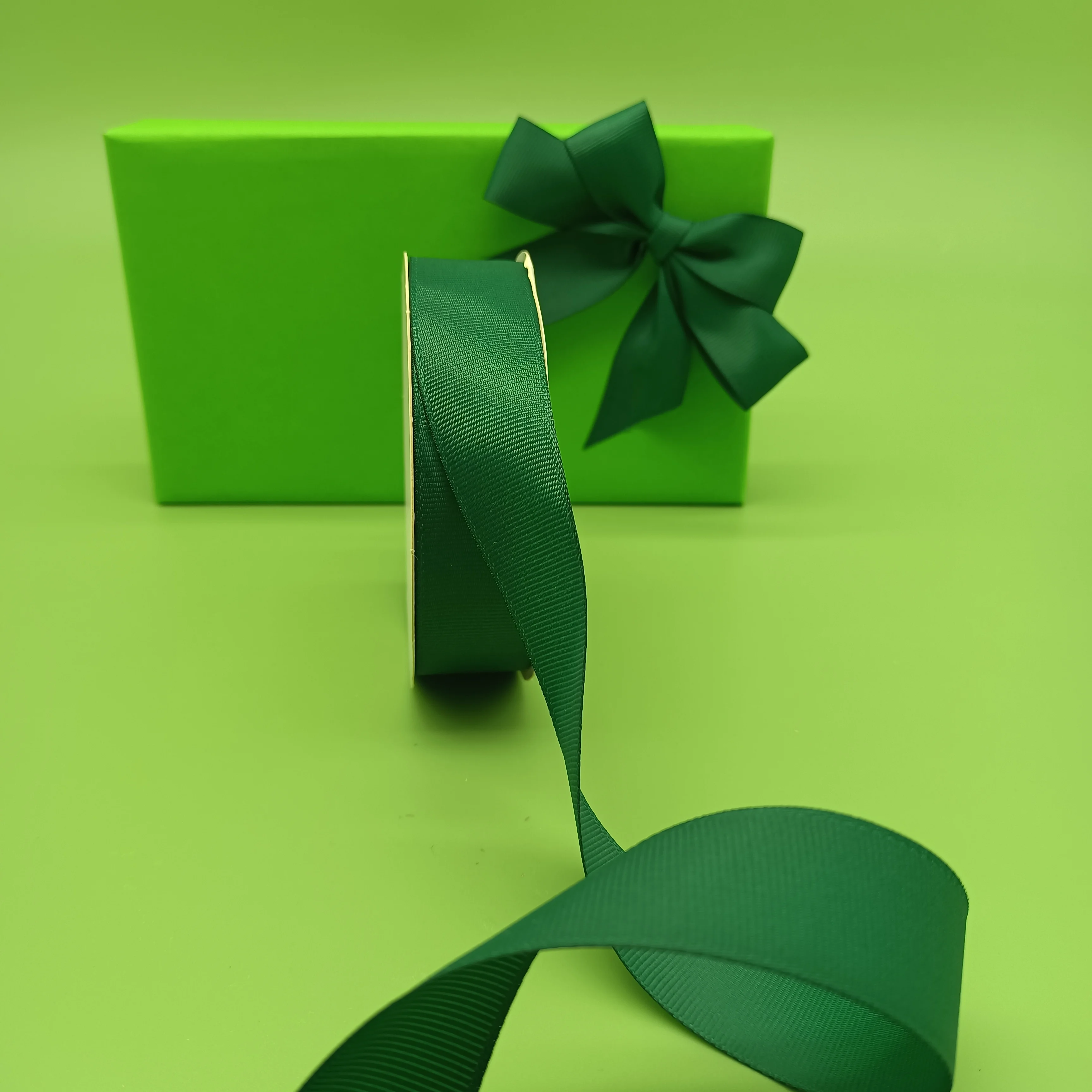 196 colors solid colors plain colors and green double face ribbons grosgrain 100% polyester gross grain ribbon