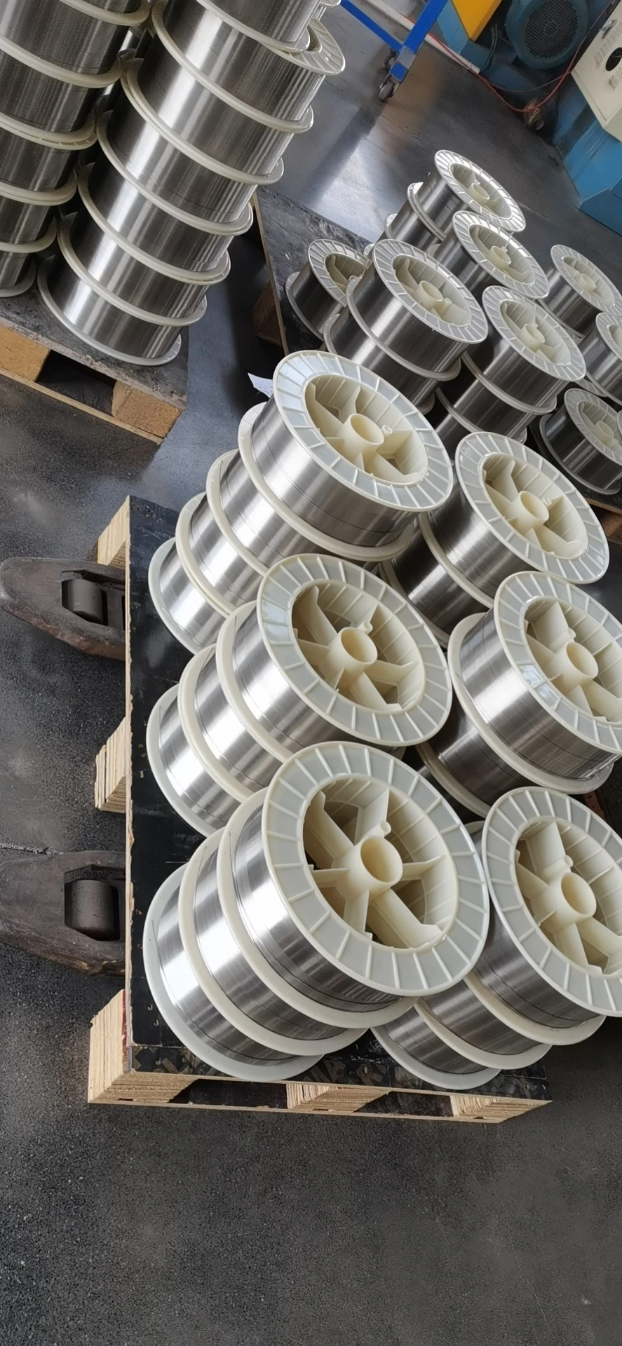 AWS A5.14 ERNiCrMo-3 ERNiCrMo-4 ERNiCrMo-13 ERNiCr-3 ERNiCu-7 ERNi-1 Inconel alloy Steel MIG TIG Welding Wire Rod