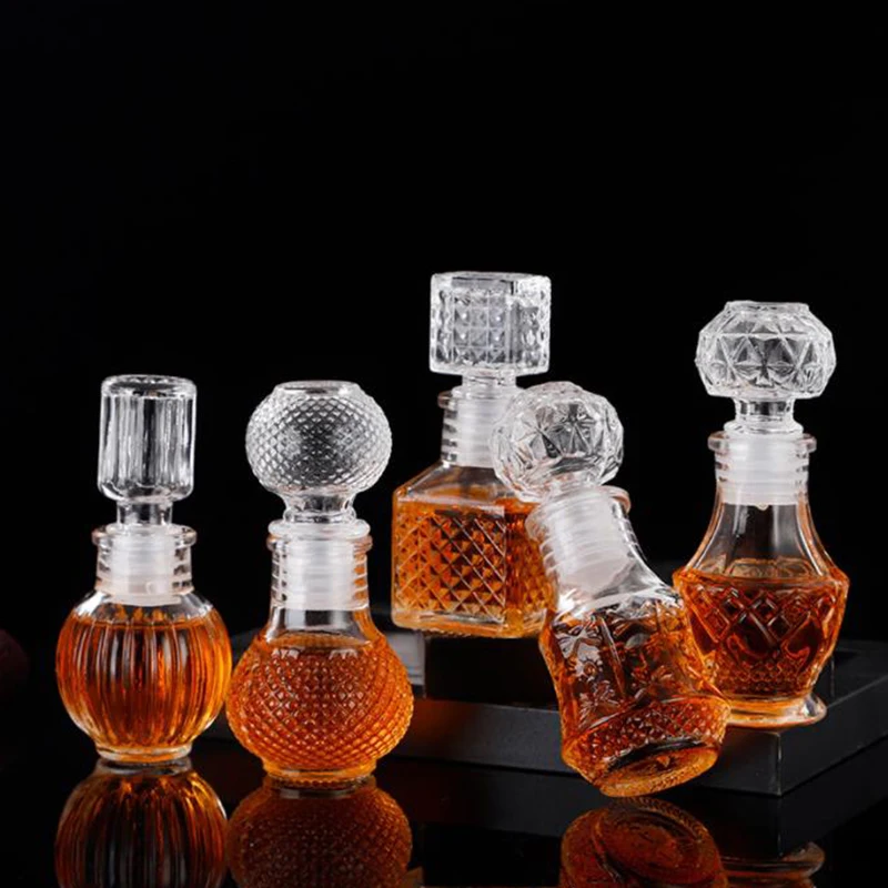 Small Empty Spirit Whisky Wine Bottle 50ml Mini Glass Alcohol Liquor Bottles With Screw Cap