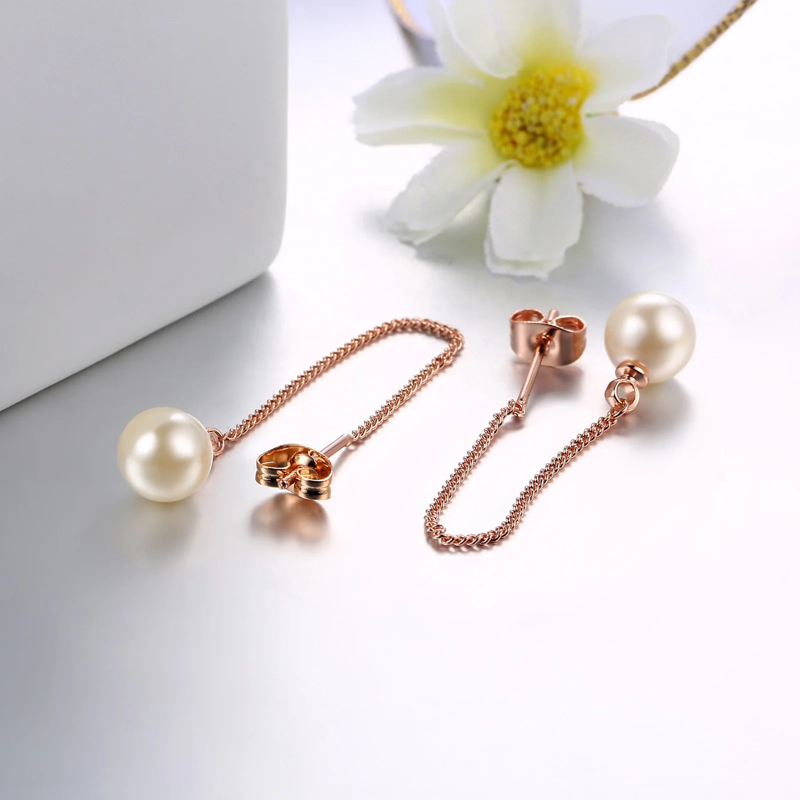 Hot-sale New Sweet Style Ear Line Long Chain Imitation Pearl Earrings for Women Bridal E033-M