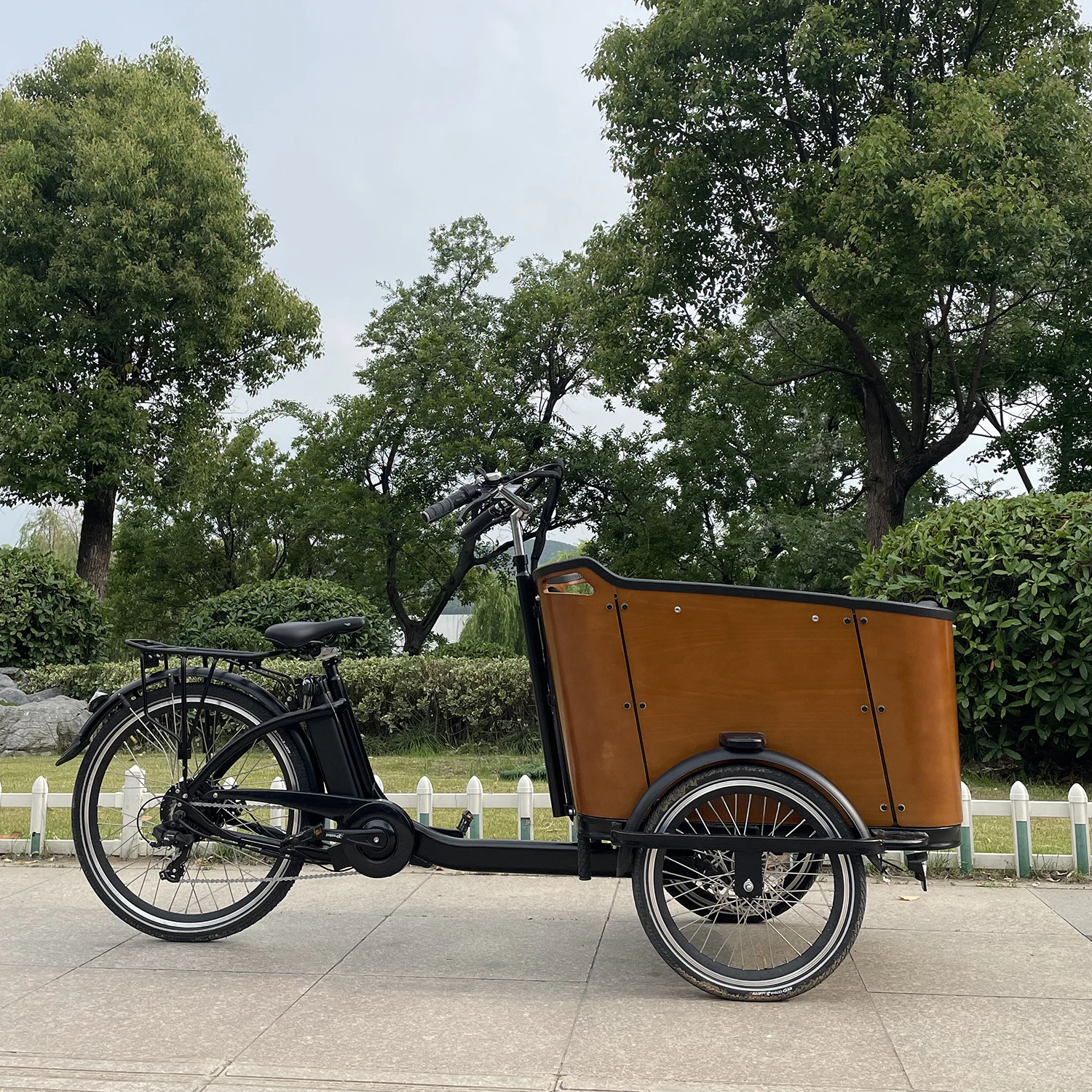 holland family box bike cargobike 3 wheel electric cargo bike for sale