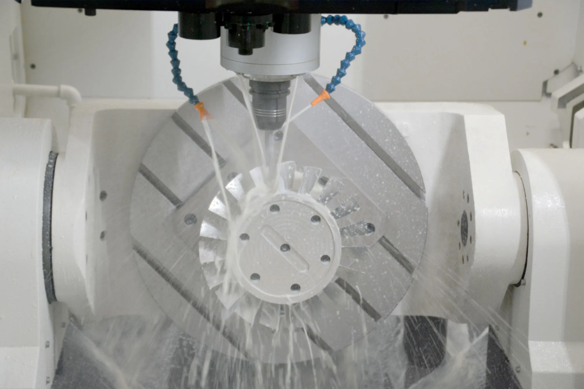 GT DMTG VMC650 Cnc 5 Axis Milling Machine 5 Axis Vertical Machining Center Cnc 5 Axis Cnc Fresadora