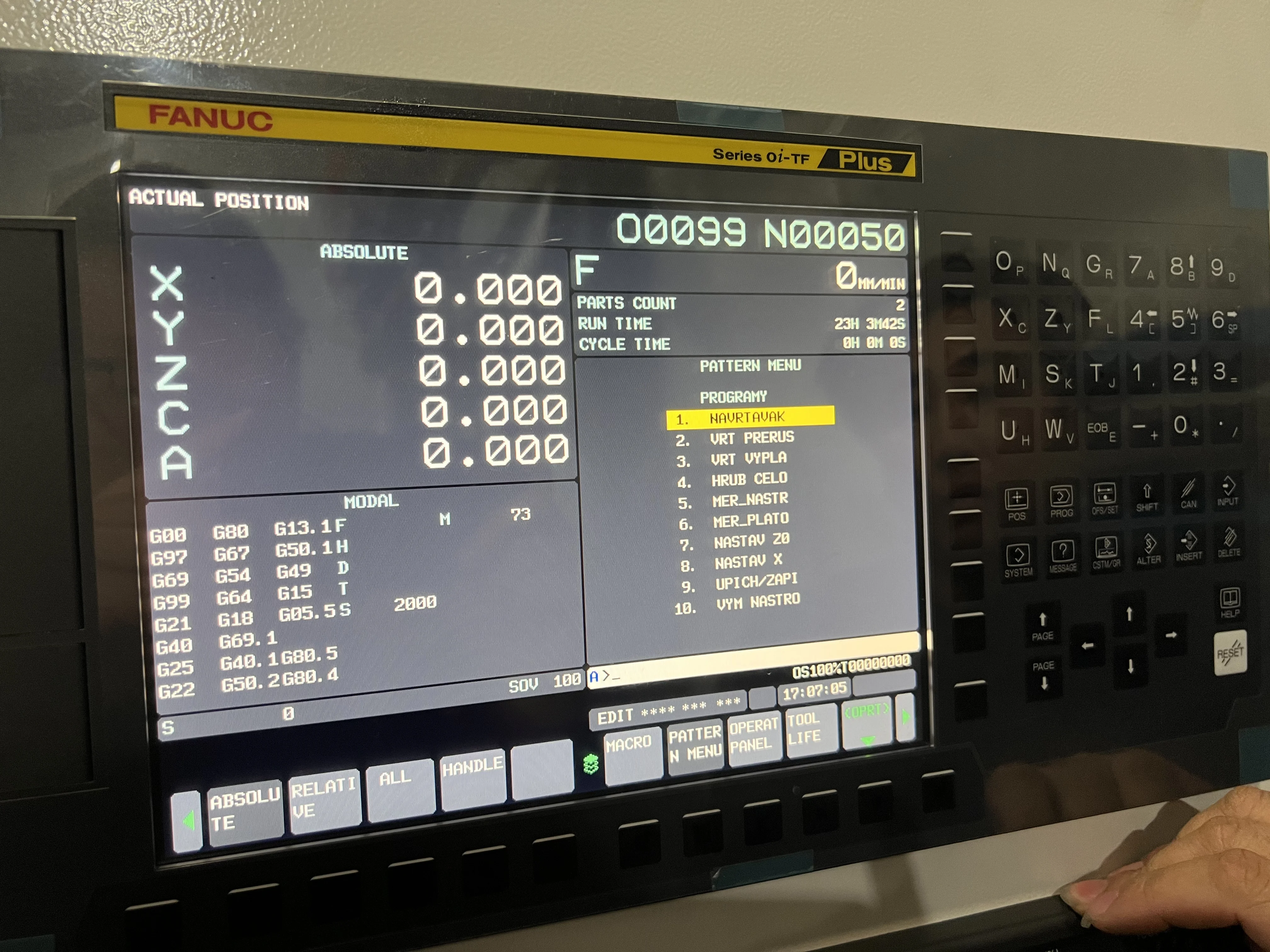 CNC slant bad lathe HT3 China CNC slant turning lathe machine for metal