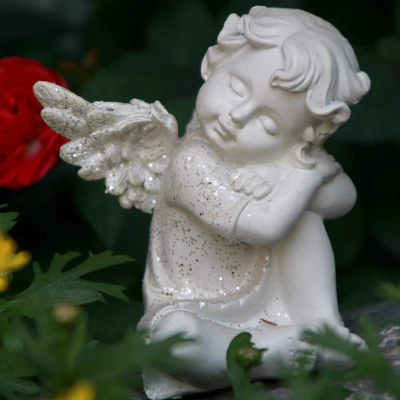 Hot sales Polyresin statues decorative Resin crafts ornaments garden angel figurine handmade Fairy statue decorative