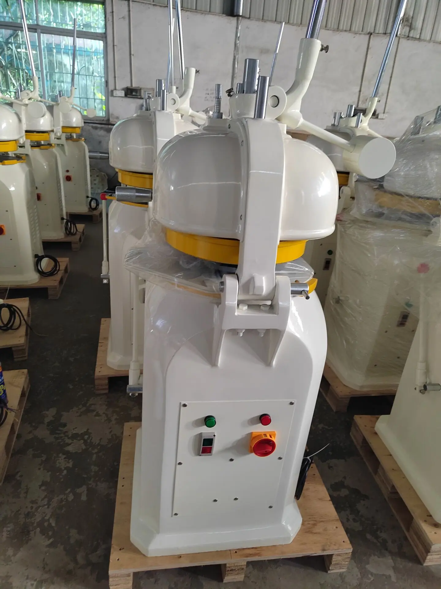 Linkrich Electric Semi-Auto 36 pieces Pizza Bun Burger Dough Divider and Rounder Machine for Bakery