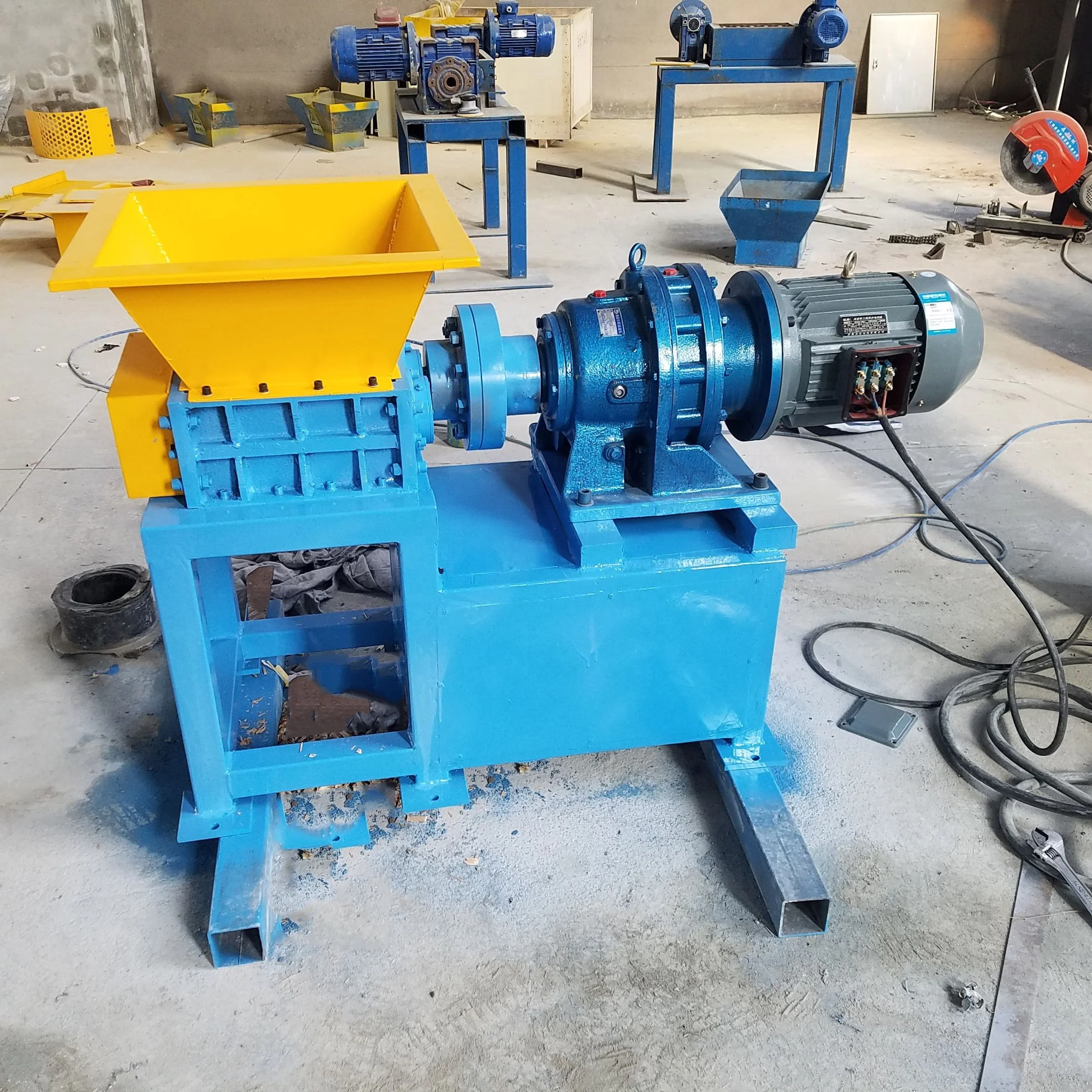 Hot Selling Industrial Plastic Wood Shredder price