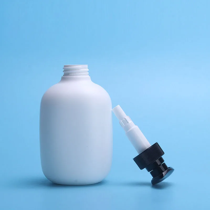 Hot sale 650ml HDPE Plastic Recycled Bottles With Pump Eco Friendly Hand Wash Plastic Bottle