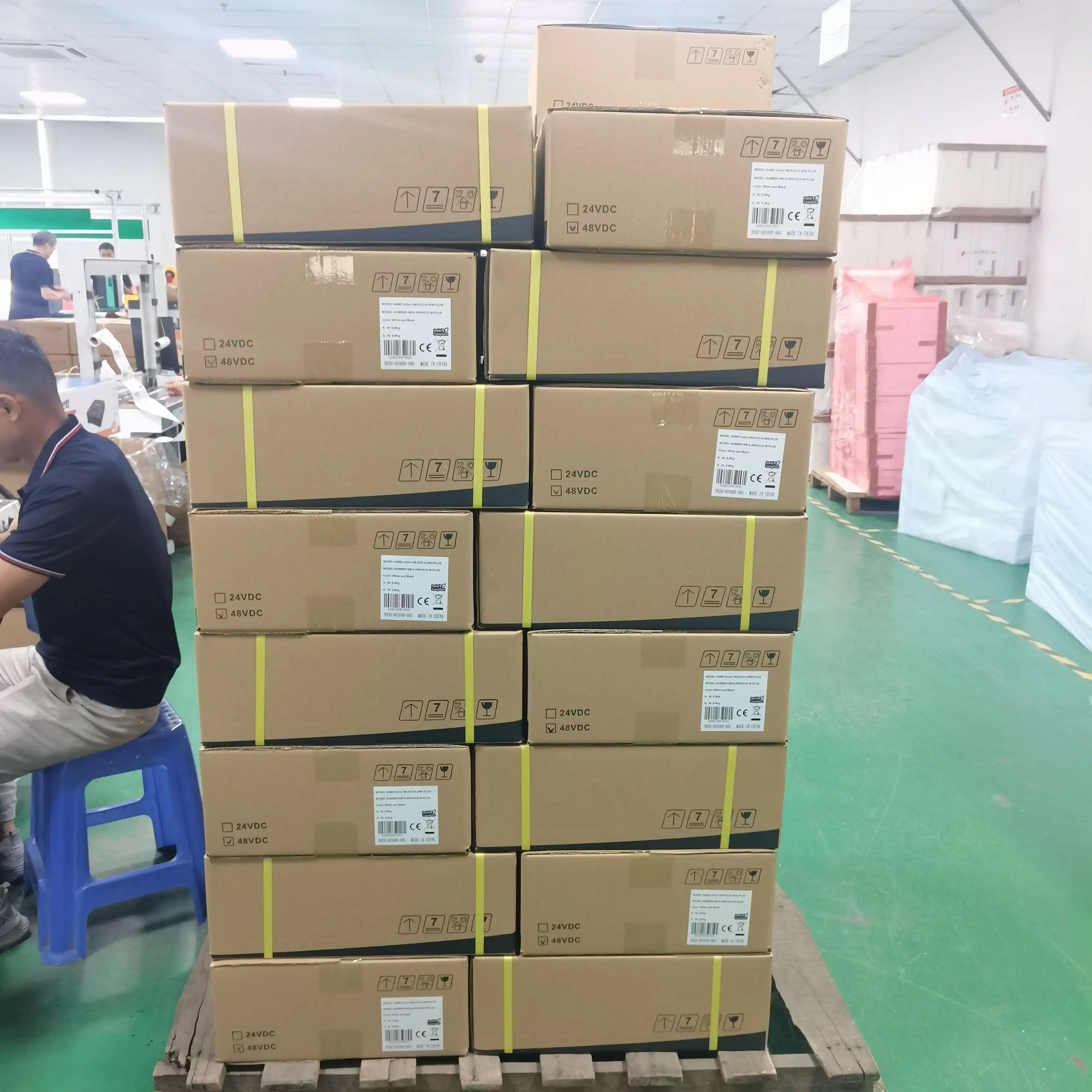 12V 24V hybrid solar inverter 1.6kw 3.2kw built in mppt controller use for solar energy system