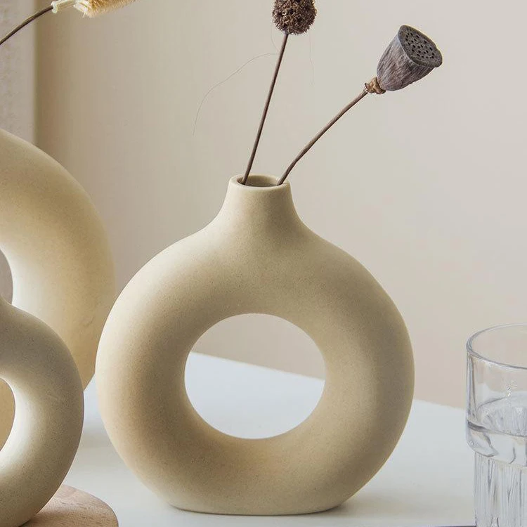 Nordic Decor Farmhouse Small and Large Circular Hollow White Modern Home Hotel Ceramic Jar Flower Vase Round Ring Donut Vase