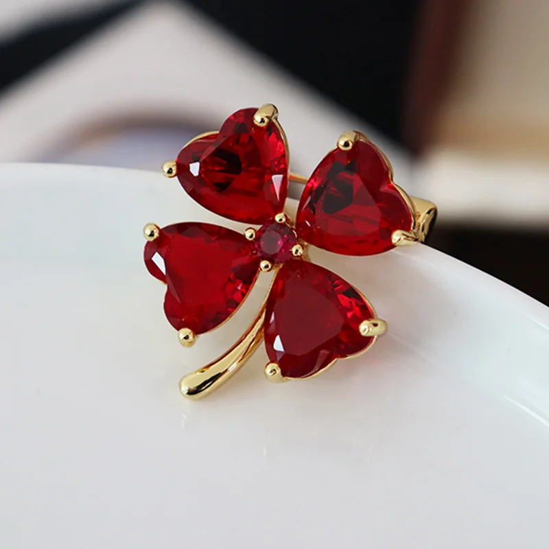 Luxury Broche Designer Four Leaf Clover Brooches Women Elegant Gemstone Zircon Brooch Pin Suit Clothing Decorations Fine Jewelry