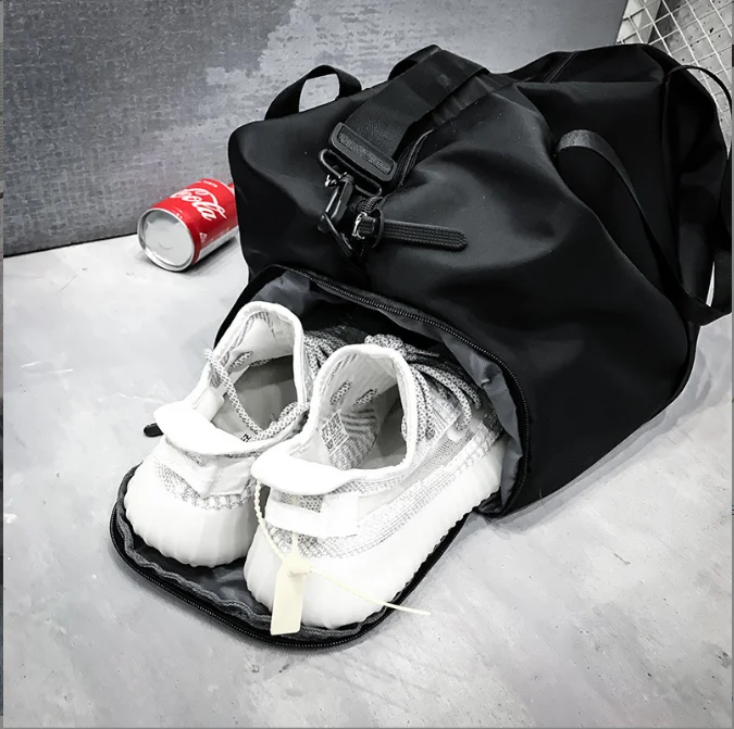 Hot Short Travelling Men Handbags Multi-function Divide Dry And Wet Waterproof Gym Bags For Women