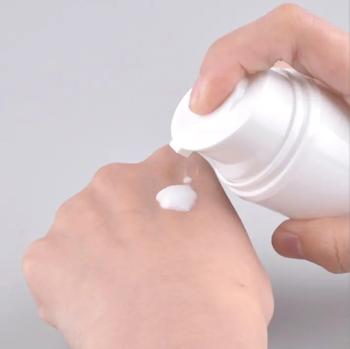white PP airless bottle4.jpg