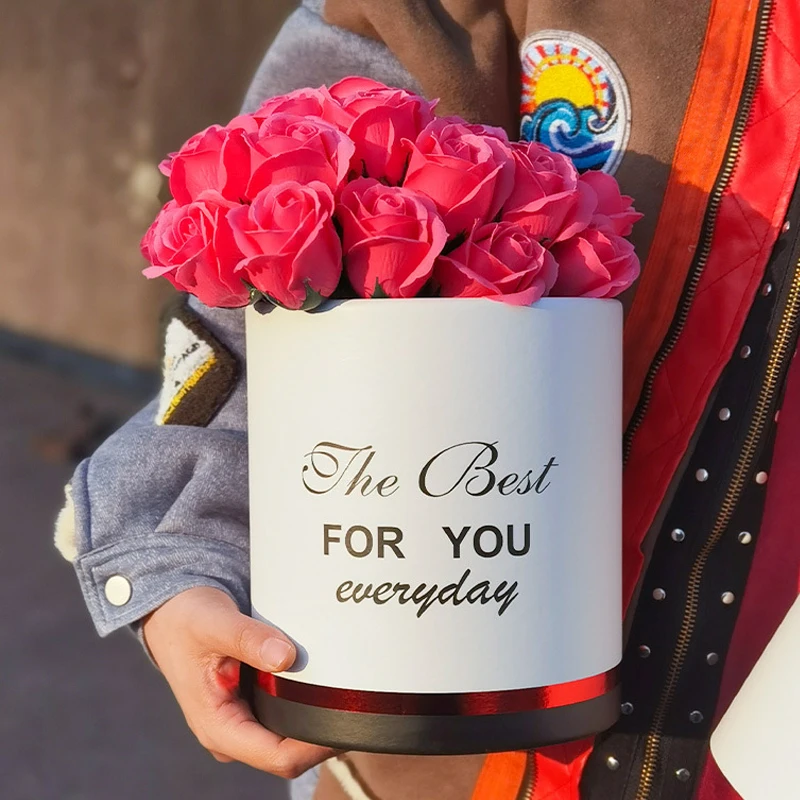 15 Years Factory Free Sample Luxury Custom Logo factory price bai wo Round Paper Rose Flower Box