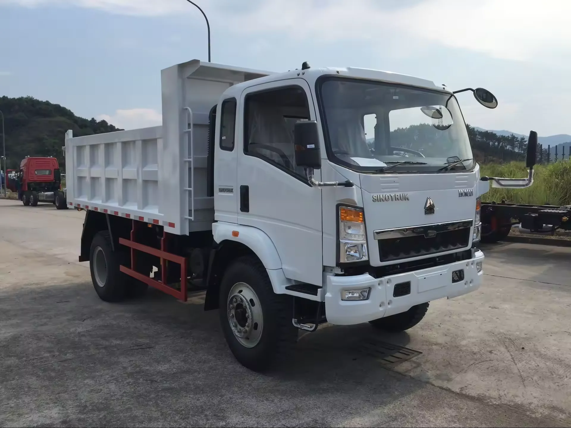 3-5 тонн Howo Transport 4x2 мини самосвал для продажи