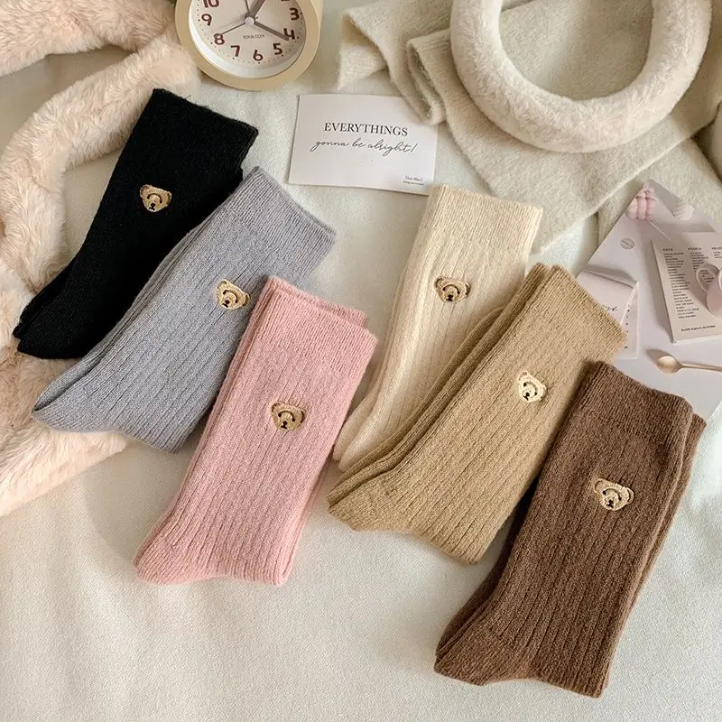 High Quality Winter Thick Wool Warm Women Socks Korean Fashion Embroidery Bear Fluffy Warm Women Wool Socks