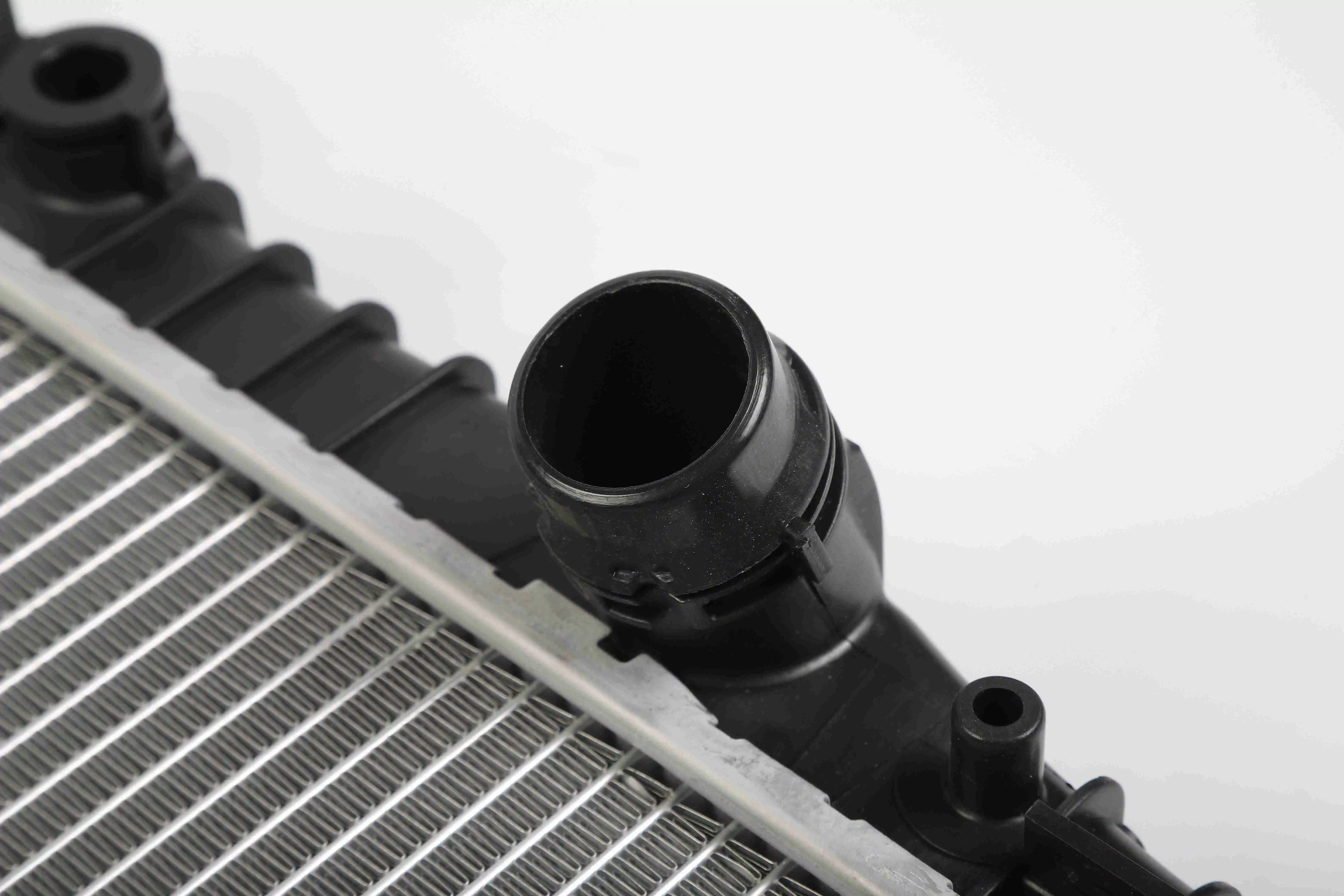 Auto Spare Parts Water Cooling System Oil Cooler Radiator Prices Engine Radiator for TOYOTA16400-62150  16400-62150