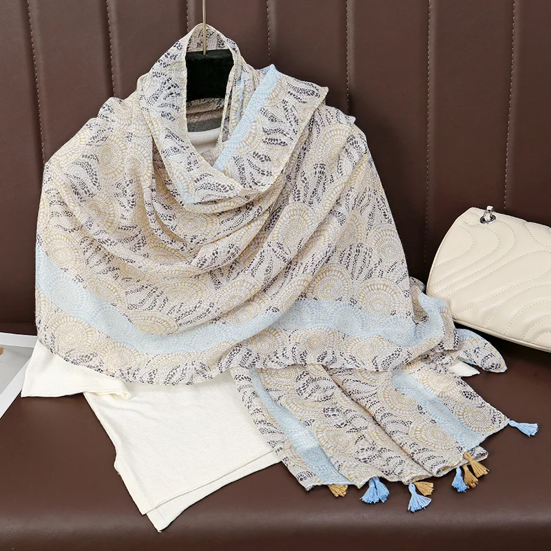 Wholesale Light Weight Printed Malaysia Scarves Headscarf Shawl Viscose Hijab Scarf With Tassel For Women