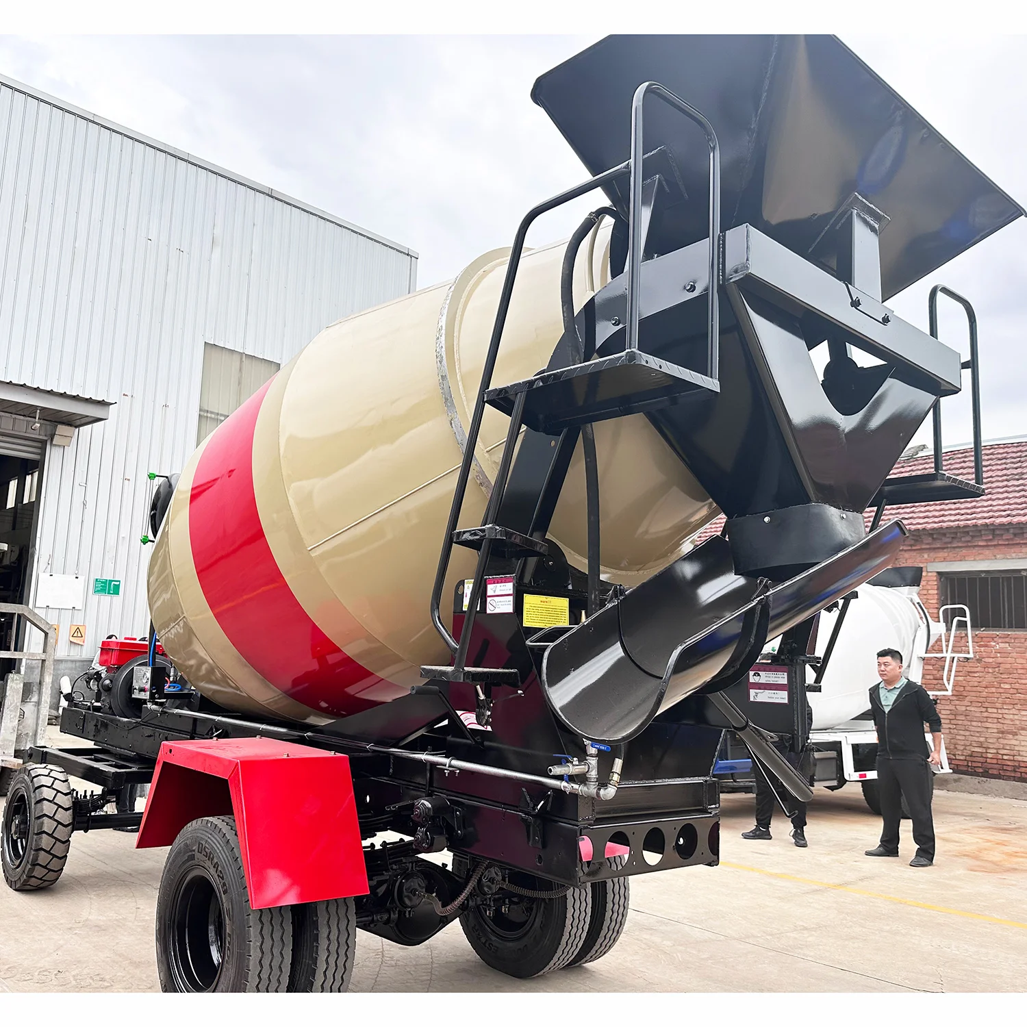 Higher Efficiency Mixer Concrete Mixer Truck Hire 2m3 3m3 4m3 5m3 6m3 Concrete Mixer Truck