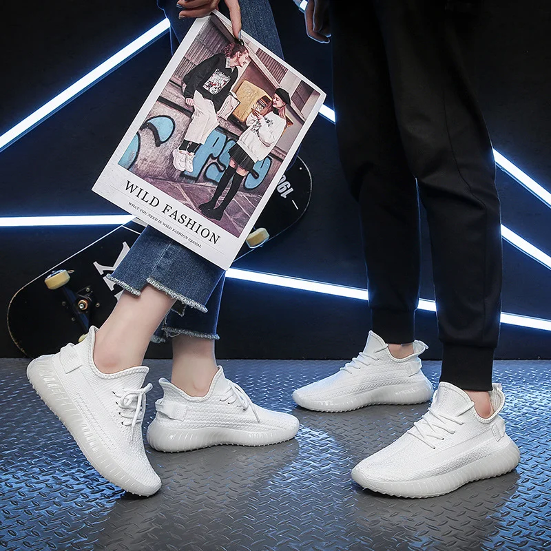 2022 Stylish Breathable Casual Shoes Unisex Mesh Fly Knit Fashion Runner Sneakers Running Sports Shoes Chaussure Homme Men Women