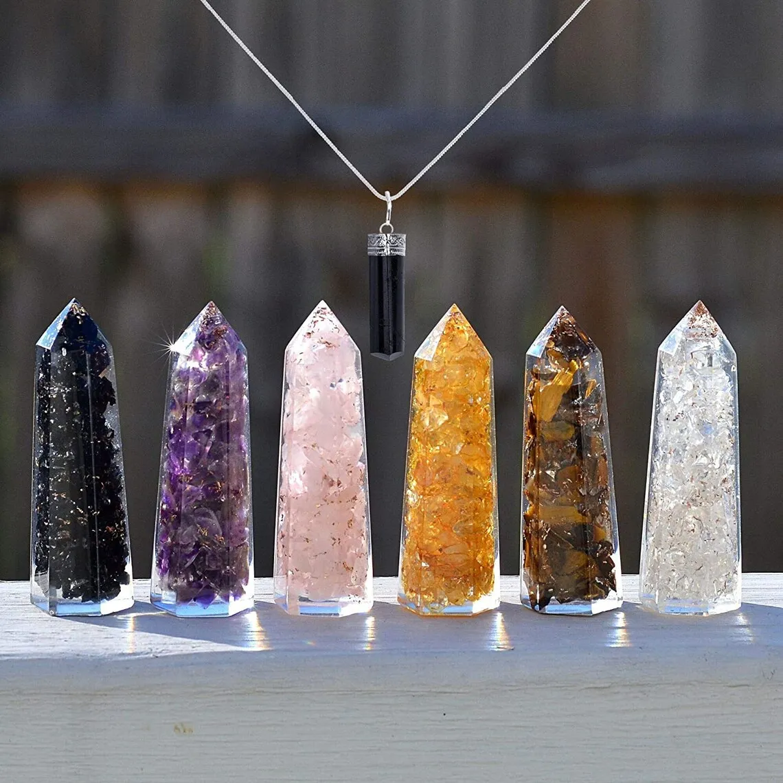 Factory Wholesale Natural Quartz Healing Crystals Stones Hexagonal Point Charms Necklace Pendant Jewelry DIY Necklace