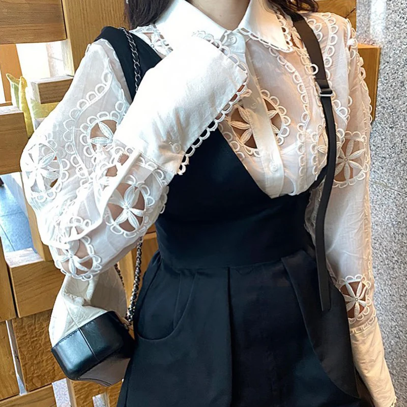 Wholesale 2023 Korea East Gate Spring Elegant Polo Hollow Mesh Pattern Design Single Breasted Loose Bubble Sleeve Shirt