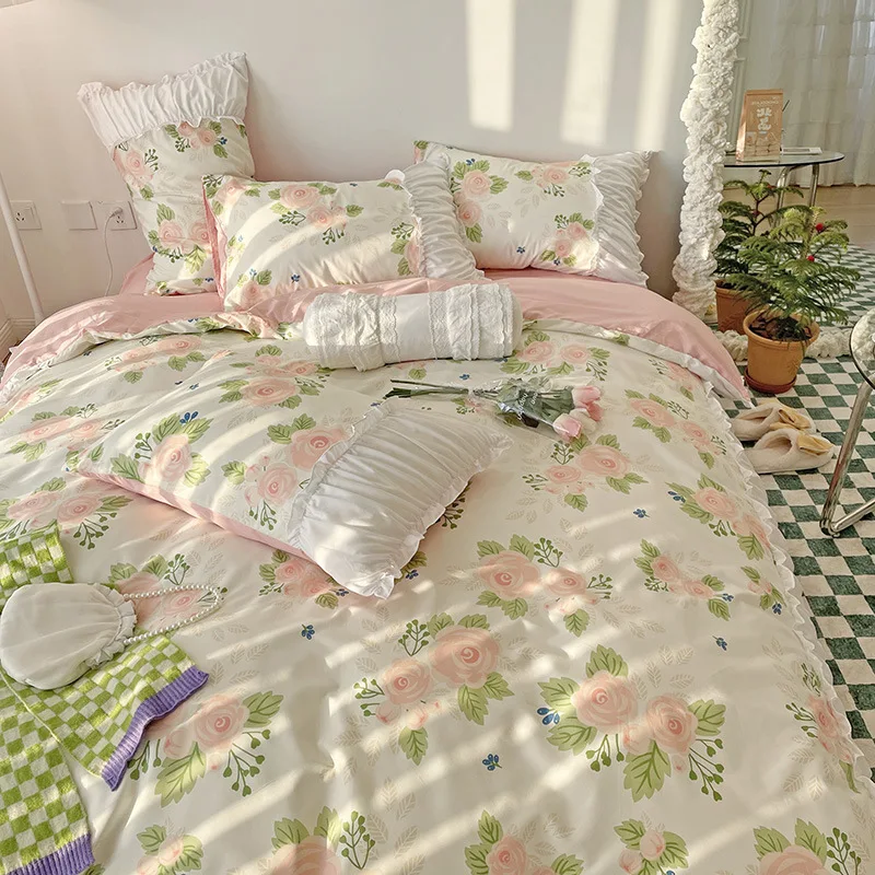 Lace Fold Four Set of Princess Bed Sheet Quilt Bedding Set for Living Room Sets