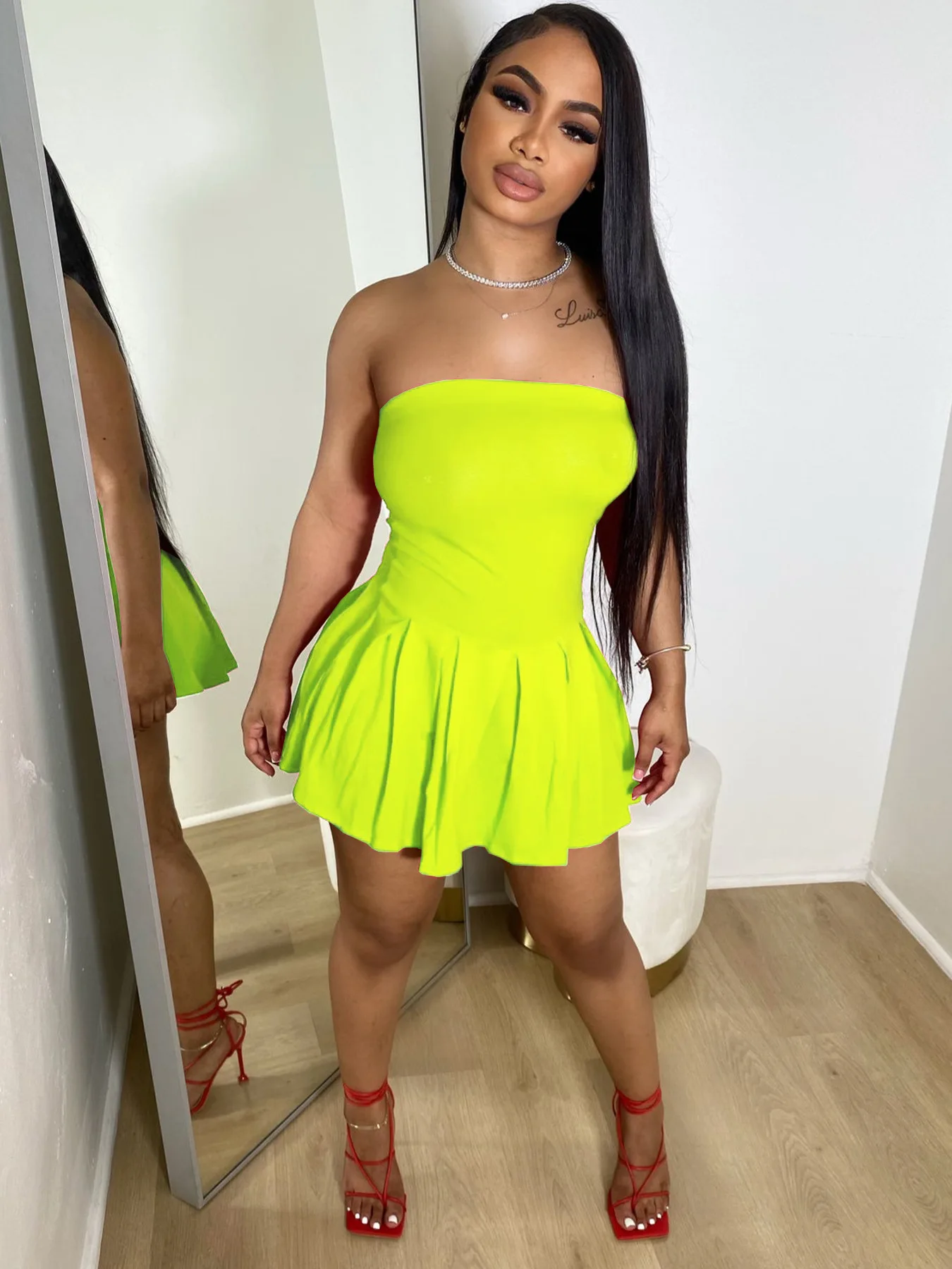 2024 Summer New Fashion Slim Fit High Waist Pleated Skirt Solid Color Off Shoulder Bra Dress