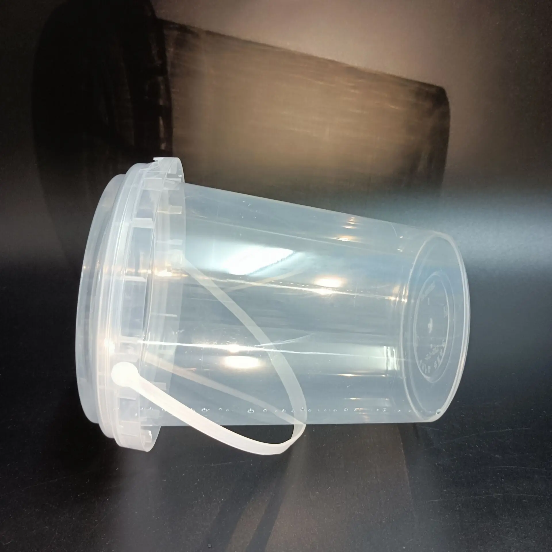 SP2409 Wholesale Disposable Ice Drink Bucket with Handle and Lid, Large Capacity pp Plastic Bucket