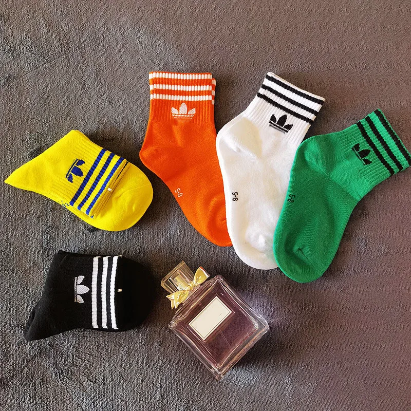 Boys and Girls Below The Ankle Fit Durable Athletic Cushioned Low Cut Socks for Kids