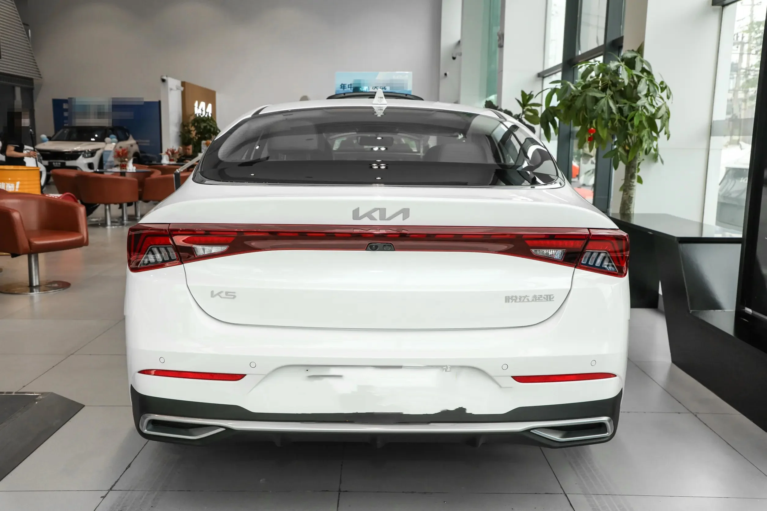 Kia K5 бензиновый Грузовик Светодиодная камера Электрический кожаный Многофункциональный двигатель Tiggo 5x автомобиль люк на крыше автомобиля Chery 4x4 2023 левый