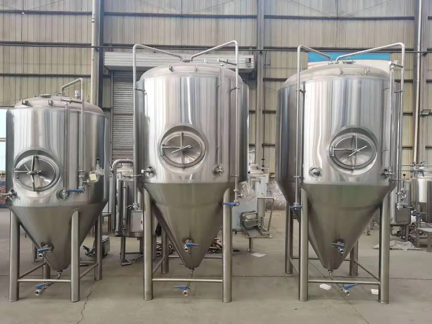 
15 bbl mash tun and boil kettle/whirlpool and 15bbl brite tank 
