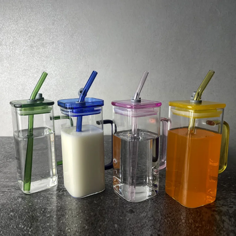 High Borosilicate Heat Resistant Juice Coffee Drink glass square cup with plastic lid and straw