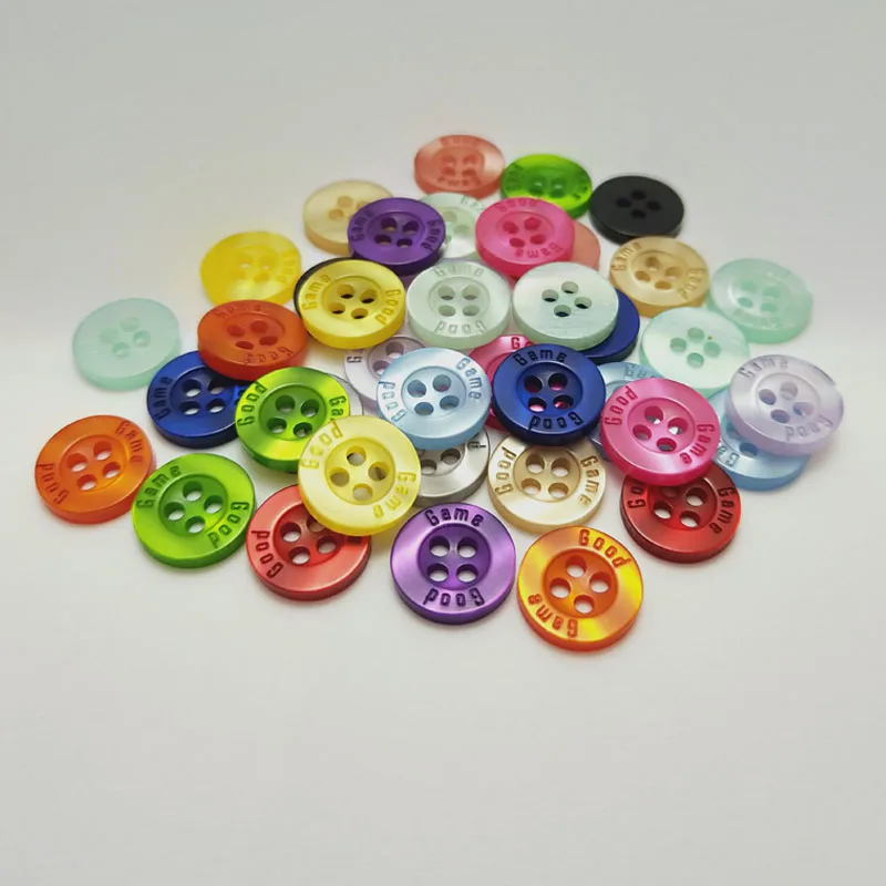 Fast shipping 4 holes round colorful custom engraved logo resin polyester pearl polo shirt button for clothes