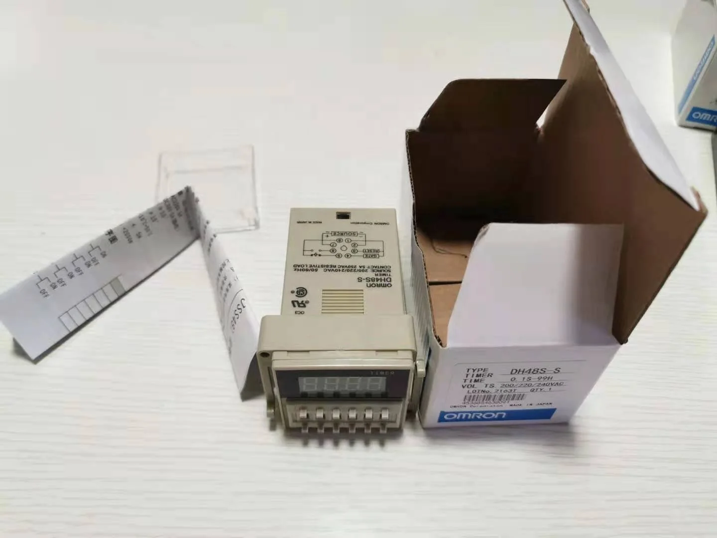 New and orginal,DH48S-S 220VAC  Omron Time Relay,220V relays